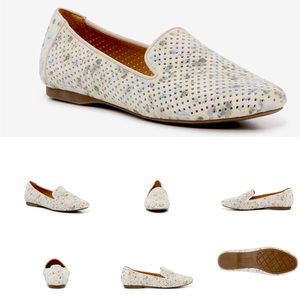 Versatile Loafer shoes